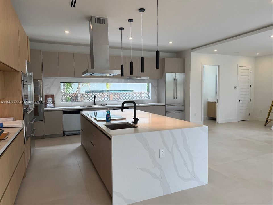 En Venta: $4,750,000 (7 camas, 6 baños, 4010 Pies cuadrados)