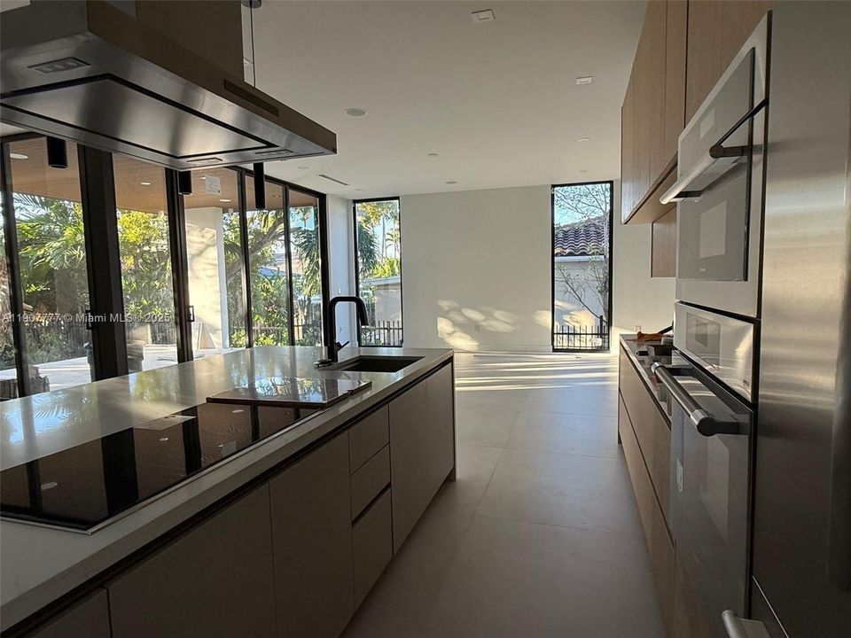 En Venta: $4,750,000 (7 camas, 6 baños, 4010 Pies cuadrados)