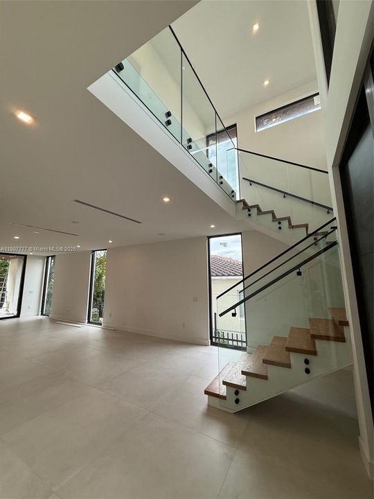 En Venta: $4,750,000 (7 camas, 6 baños, 4010 Pies cuadrados)