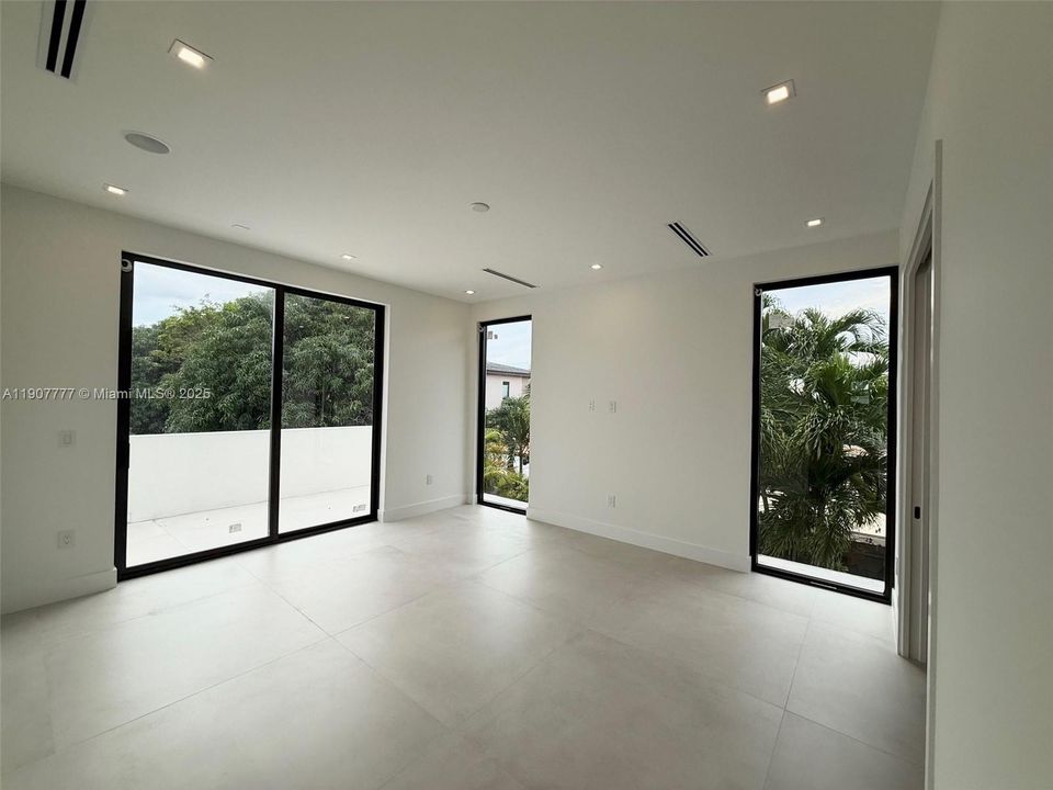 En Venta: $4,750,000 (7 camas, 6 baños, 4010 Pies cuadrados)