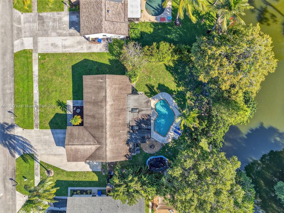 待售: $530,000 (3 贝兹, 2 浴室, 1408 平方英尺)