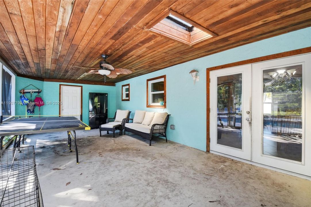 待售: $530,000 (3 贝兹, 2 浴室, 1408 平方英尺)