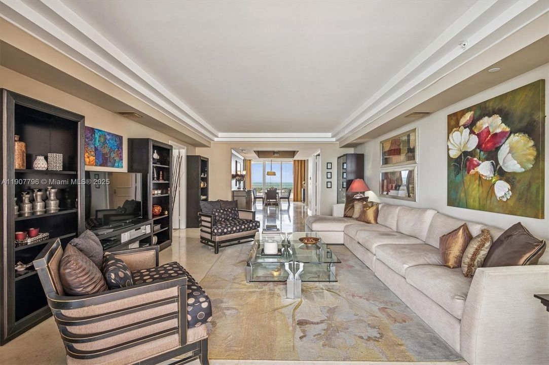 待售: $3,100,000 (2 贝兹, 2 浴室, 2100 平方英尺)