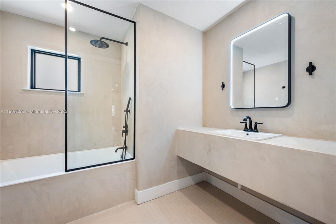 На продажу: $2,900,000 (4 спален, 4 ванн, 3239 Квадратных фут)