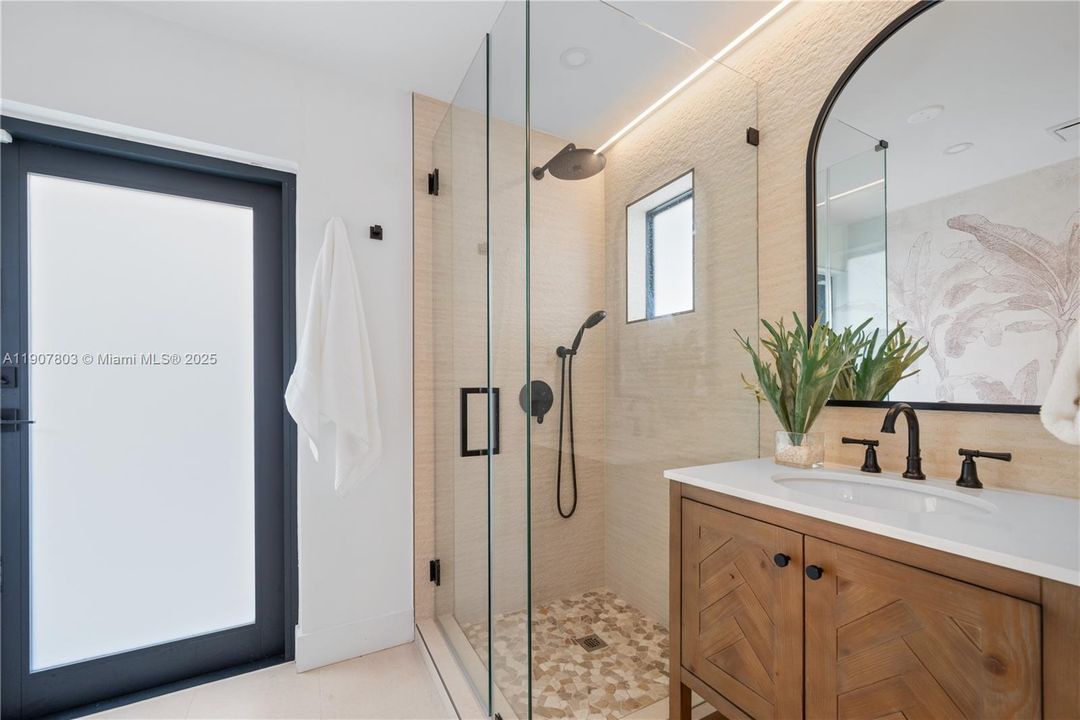 На продажу: $2,900,000 (4 спален, 4 ванн, 3239 Квадратных фут)