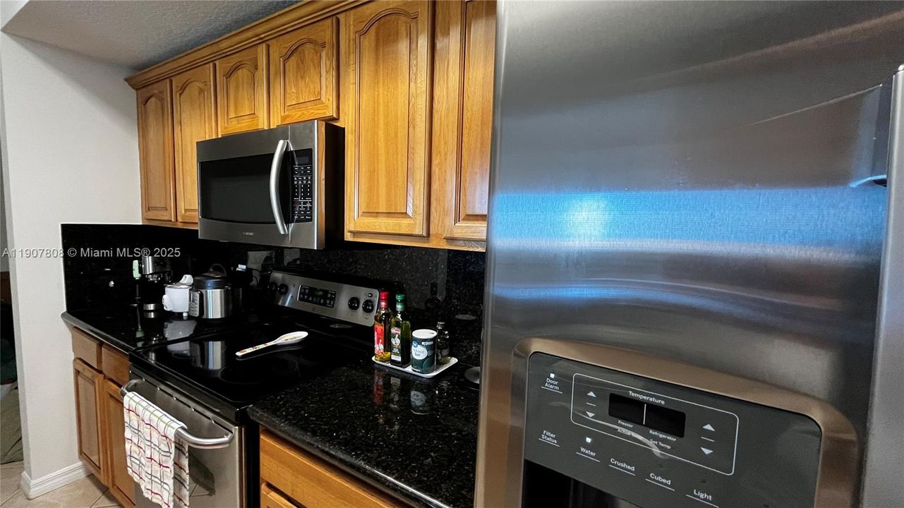 Recientemente alquilado: $2,650 (2 camas, 2 baños, 948 Pies cuadrados)