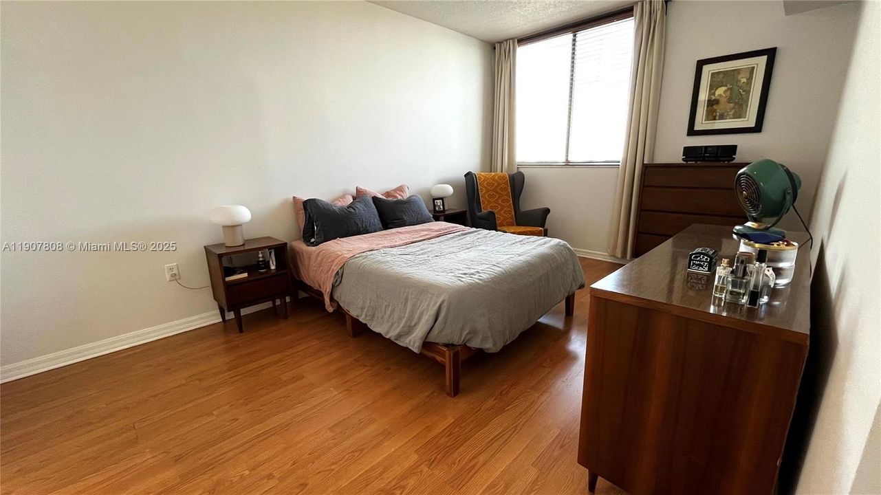 Recientemente alquilado: $2,650 (2 camas, 2 baños, 948 Pies cuadrados)