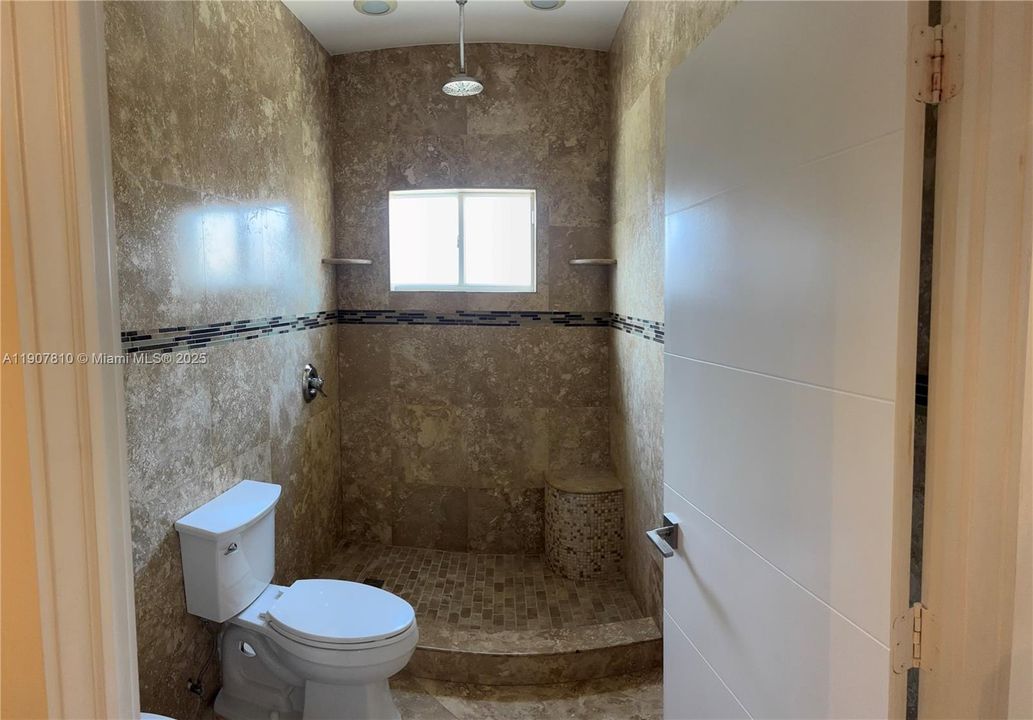 For Rent: $3,300 (3 beds, 2 baths, 1598 Square Feet)