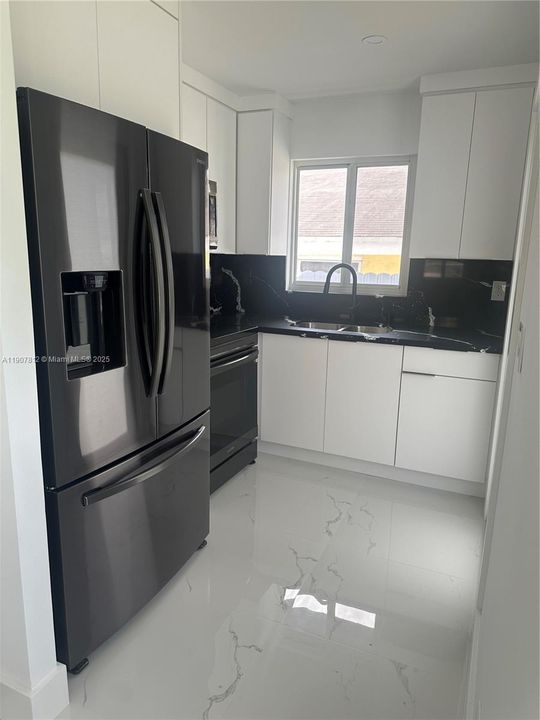 En Venta: $687,000 (0 camas, 0 baños, 1567 Pies cuadrados)