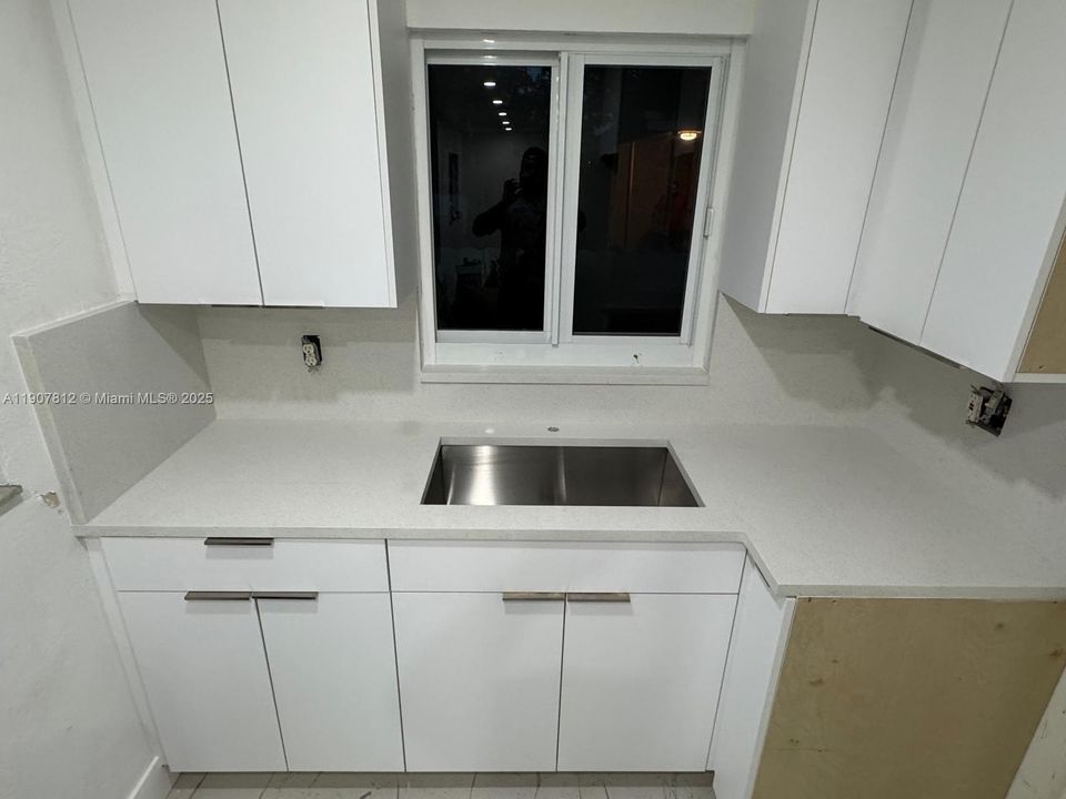 En Venta: $687,000 (0 camas, 0 baños, 1567 Pies cuadrados)