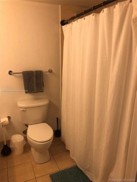 Active With Contract: $2,150 (0 beds, 1 baths, 503 Square Feet)