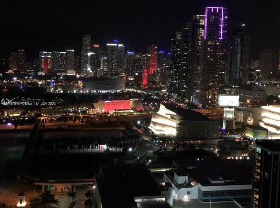 Active With Contract: $2,150 (0 beds, 1 baths, 503 Square Feet)