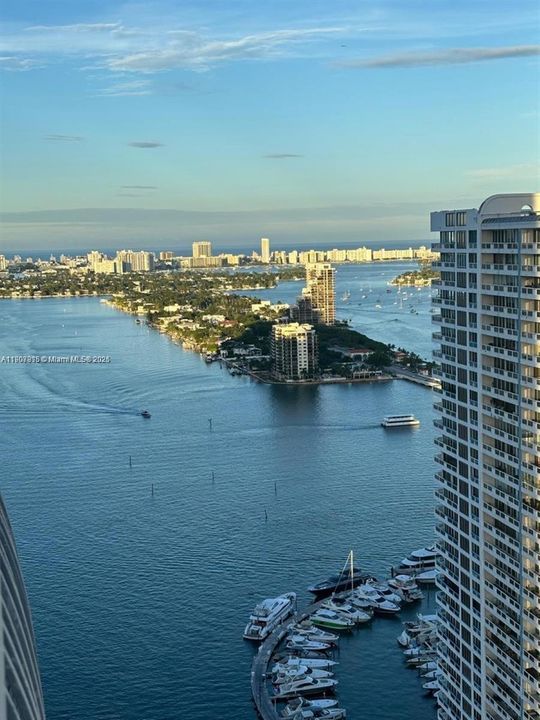 Active With Contract: $2,150 (0 beds, 1 baths, 503 Square Feet)