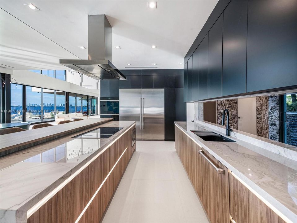 En Venta: $24,999,000 (7 camas, 8 baños, 8652 Pies cuadrados)