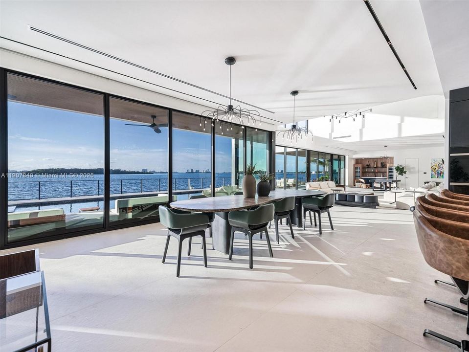 En Venta: $24,999,000 (7 camas, 8 baños, 8652 Pies cuadrados)