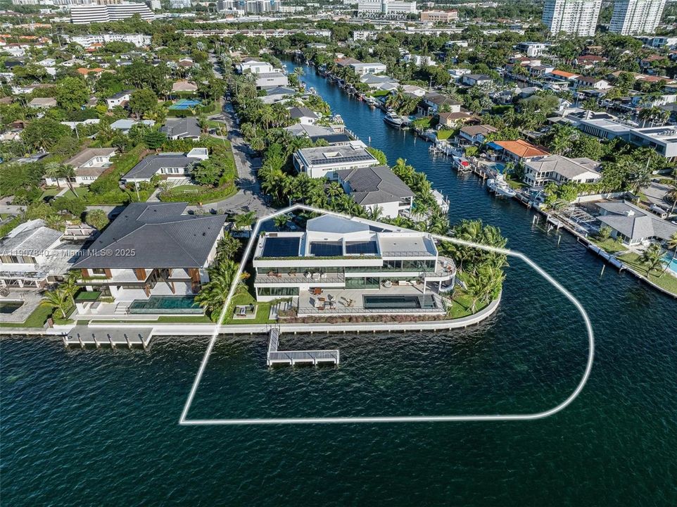 En Venta: $24,999,000 (7 camas, 8 baños, 8652 Pies cuadrados)