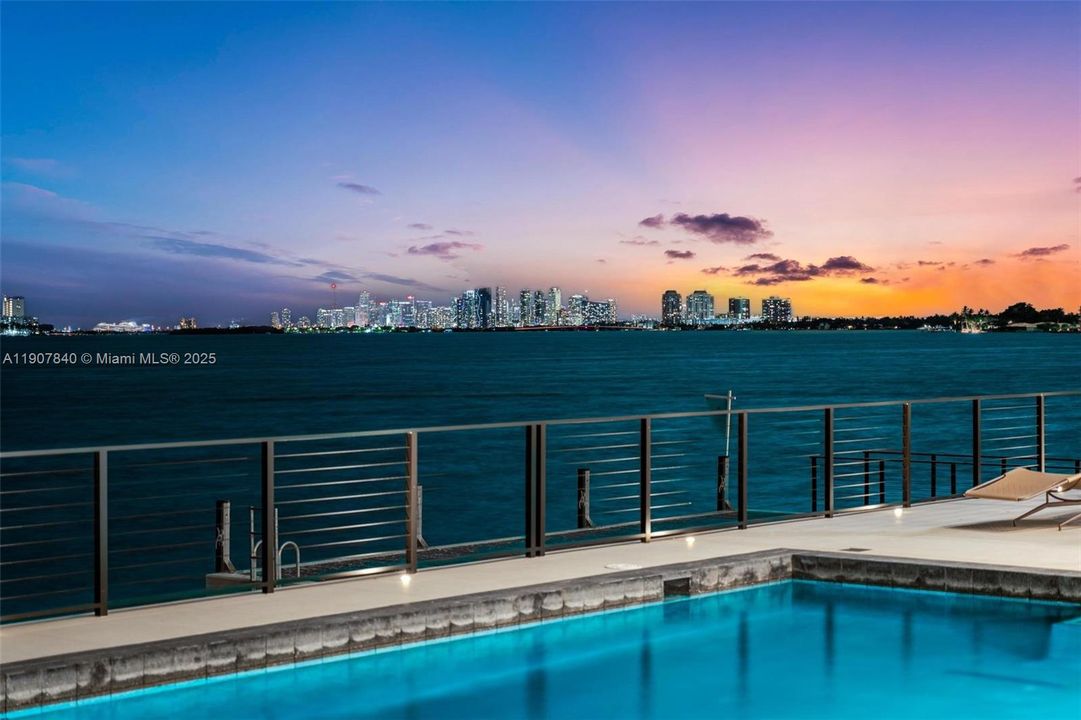 En Venta: $24,999,000 (7 camas, 8 baños, 8652 Pies cuadrados)