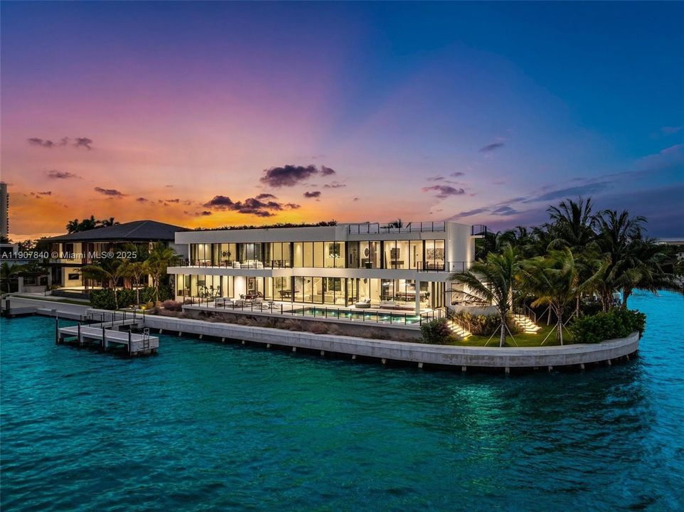 En Venta: $24,999,000 (7 camas, 8 baños, 8652 Pies cuadrados)