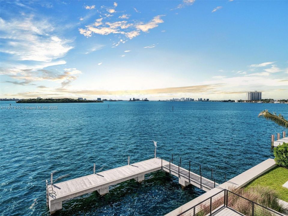 En Venta: $24,999,000 (7 camas, 8 baños, 8652 Pies cuadrados)