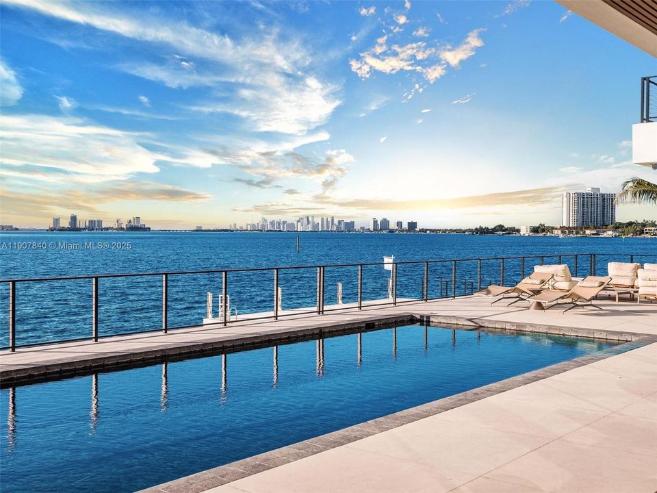 En Venta: $24,999,000 (7 camas, 8 baños, 8652 Pies cuadrados)