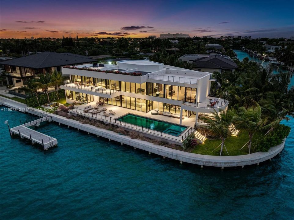 En Venta: $24,999,000 (7 camas, 8 baños, 8652 Pies cuadrados)