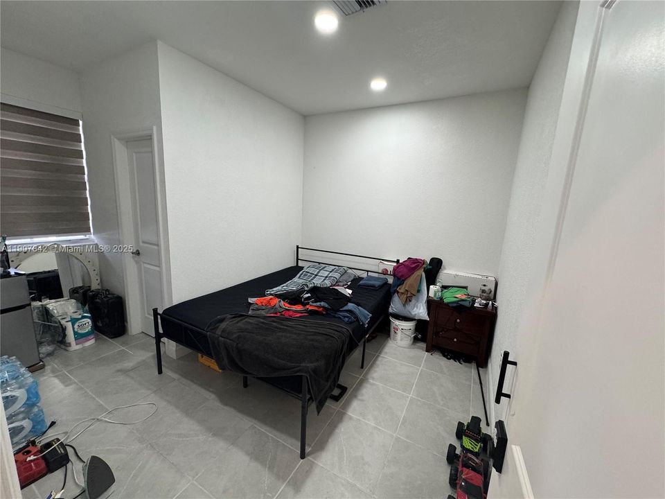 Recently Rented: $800 (0 beds, 0 baths, 2418 Square Feet)