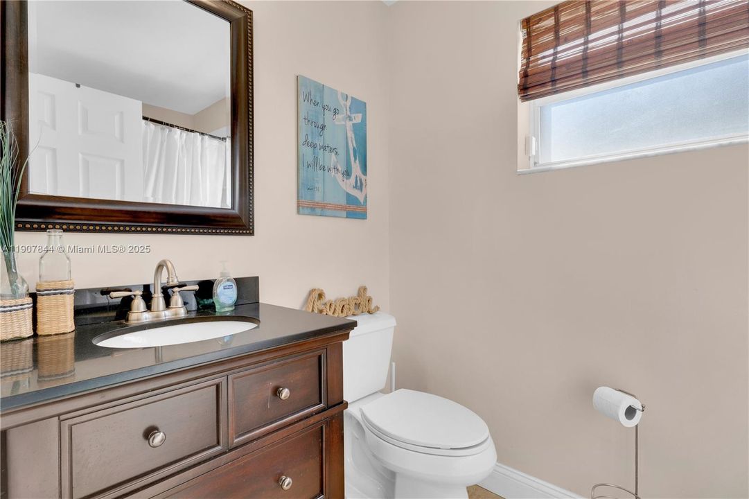Active With Contract: $399,900 (3 beds, 2 baths, 1548 Square Feet)