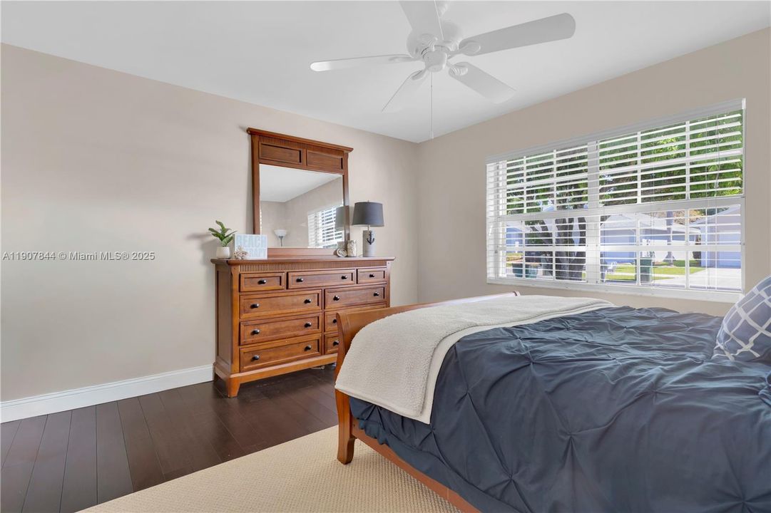 Active With Contract: $399,900 (3 beds, 2 baths, 1548 Square Feet)