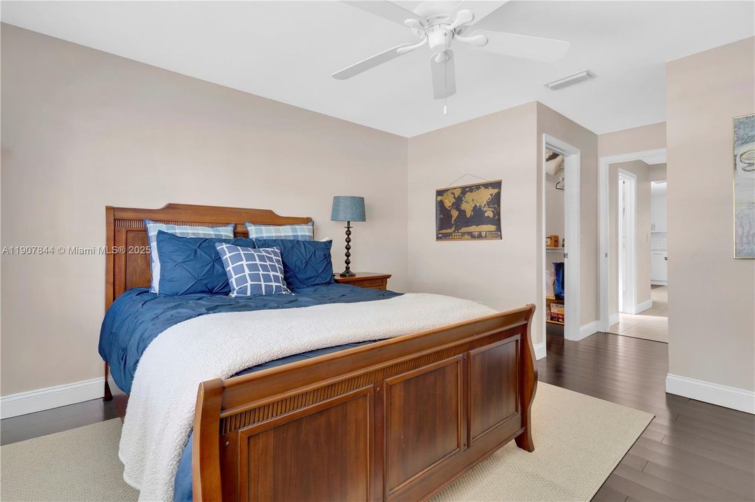 Active With Contract: $399,900 (3 beds, 2 baths, 1548 Square Feet)