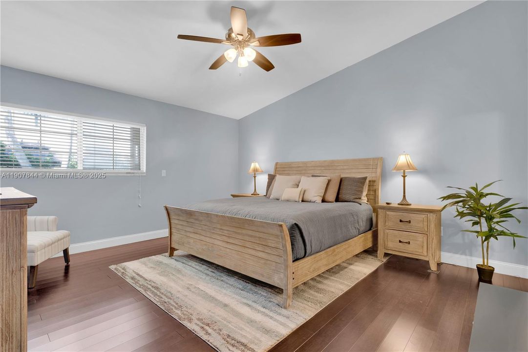 Active With Contract: $399,900 (3 beds, 2 baths, 1548 Square Feet)