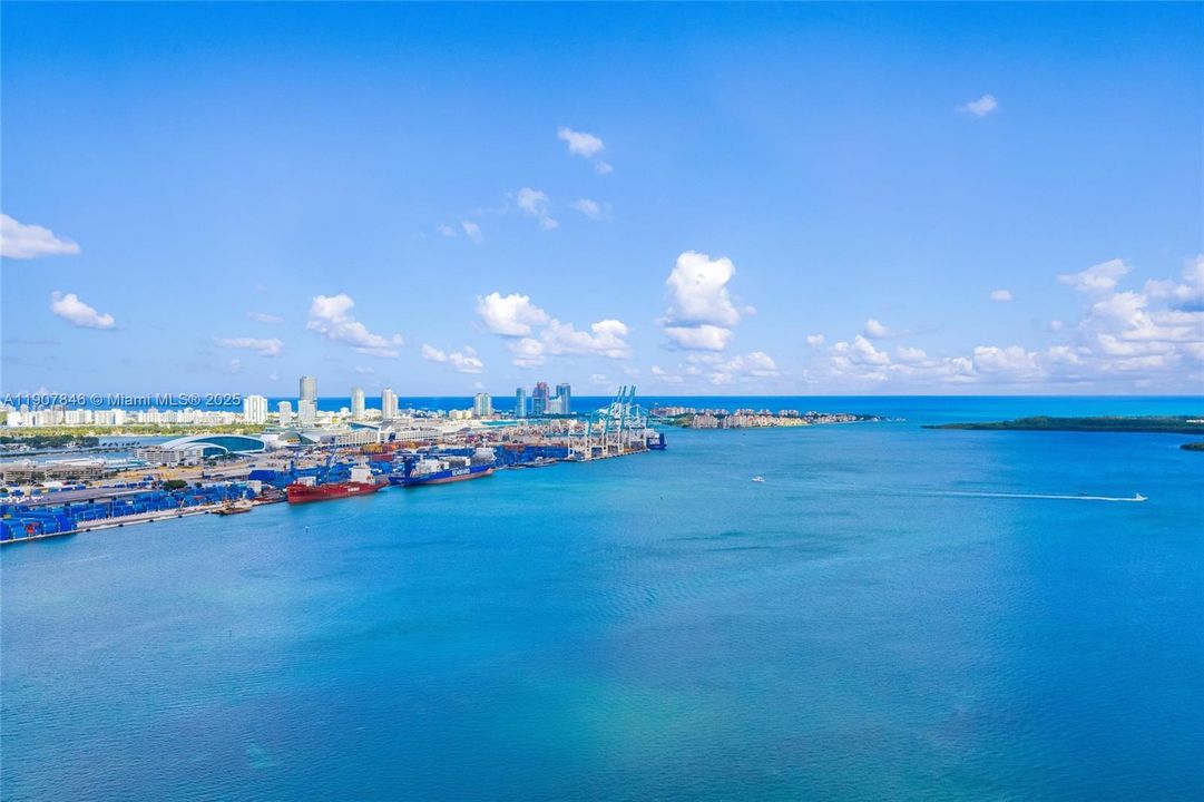 En Venta: $4,995,000 (5 camas, 5 baños, 5097 Pies cuadrados)