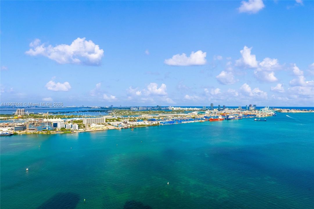 En Venta: $4,995,000 (5 camas, 5 baños, 5097 Pies cuadrados)