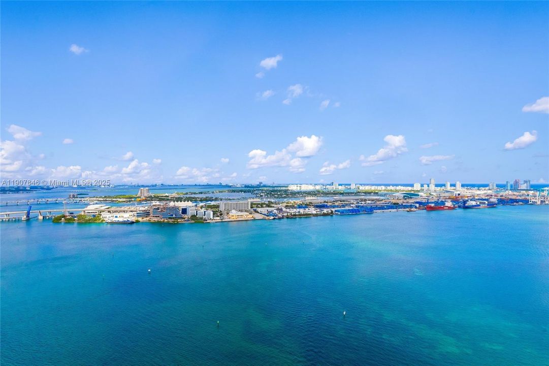 En Venta: $4,995,000 (5 camas, 5 baños, 5097 Pies cuadrados)