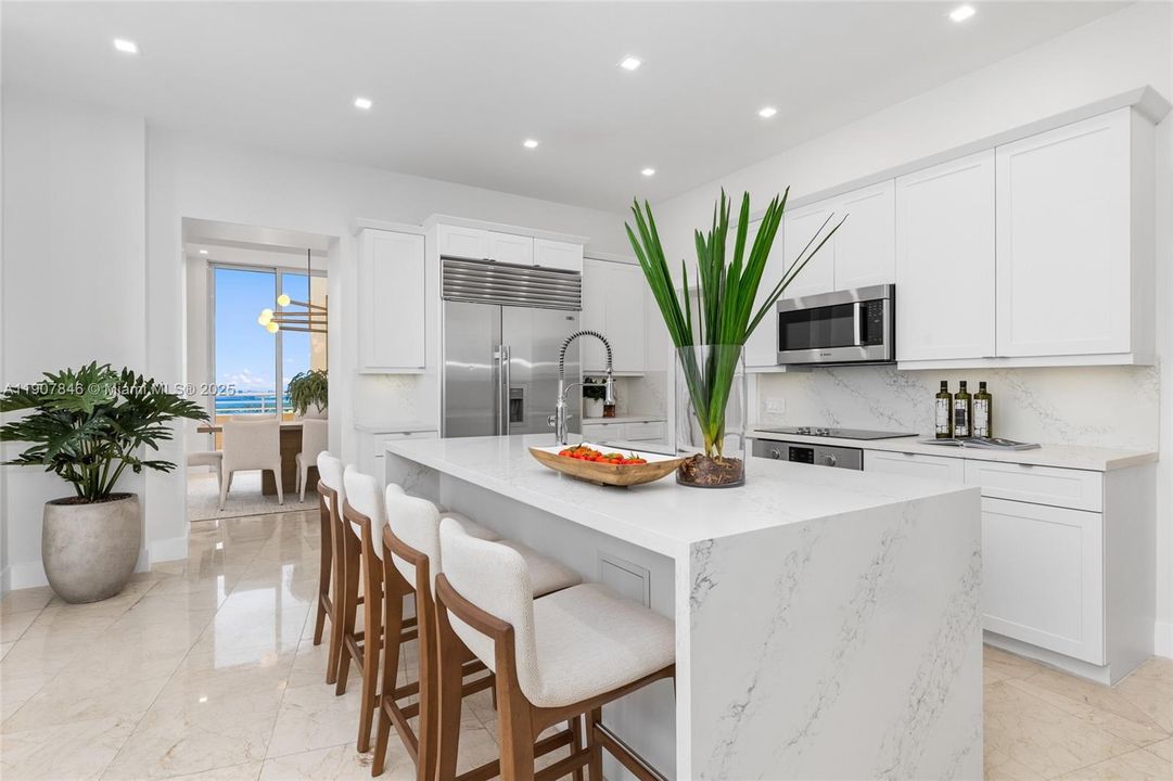 En Venta: $4,995,000 (5 camas, 5 baños, 5097 Pies cuadrados)