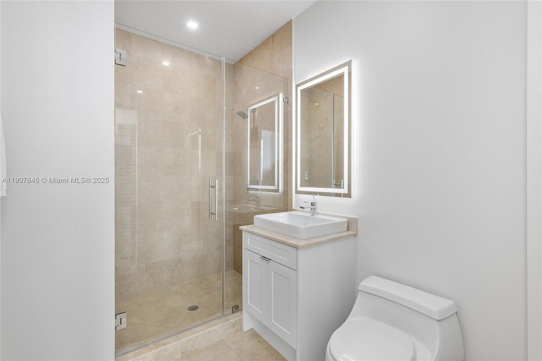 En Venta: $4,995,000 (5 camas, 5 baños, 5097 Pies cuadrados)