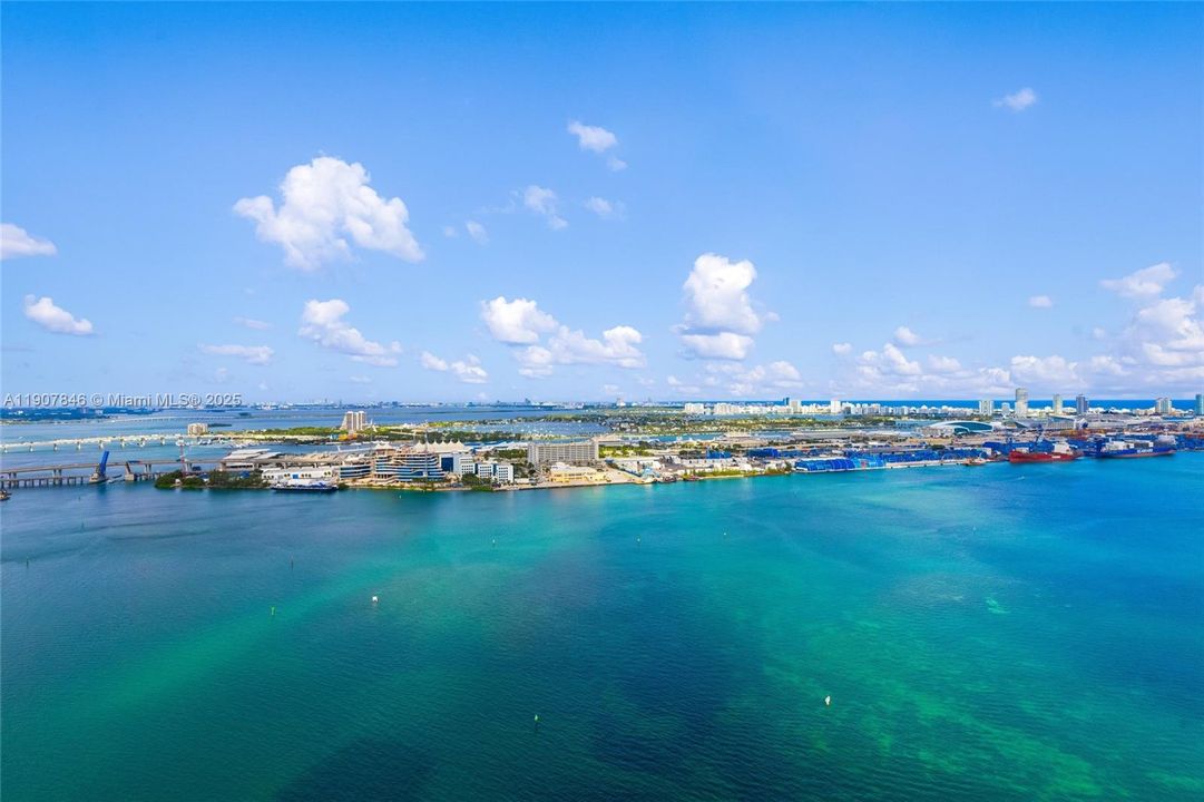 En Venta: $4,995,000 (5 camas, 5 baños, 5097 Pies cuadrados)