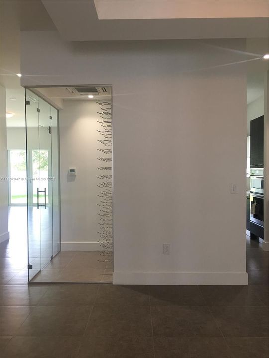 Active With Contract: $7,100 (5 beds, 6 baths, 4287 Square Feet)