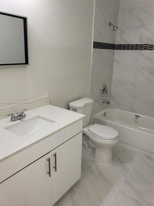 最近租的: $1,775 (2 贝兹, 2 浴室, 914 平方英尺)