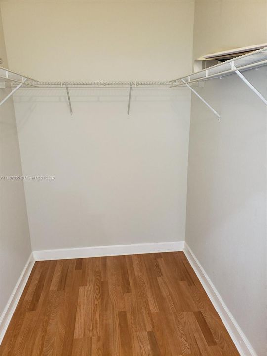 最近租的: $1,775 (2 贝兹, 2 浴室, 914 平方英尺)