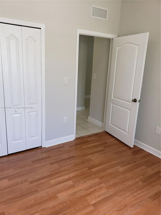 最近租的: $1,775 (2 贝兹, 2 浴室, 914 平方英尺)