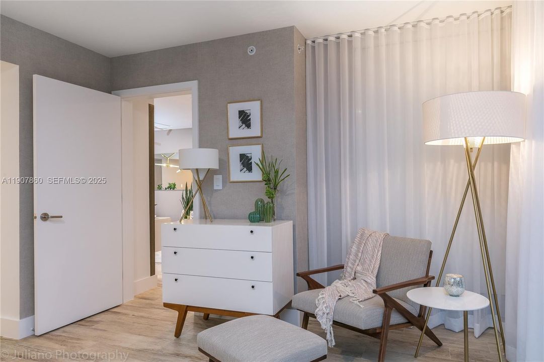 待售: $1,160,000 (3 贝兹, 2 浴室, 1305 平方英尺)