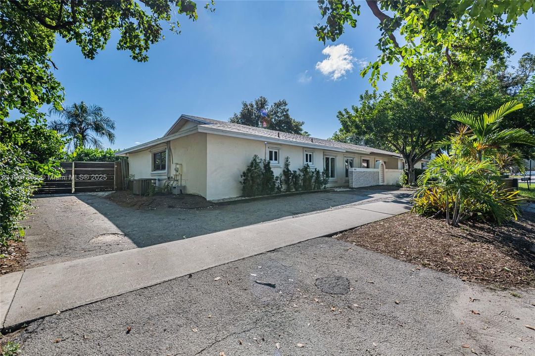 待售: $535,000 (3 贝兹, 2 浴室, 1348 平方英尺)