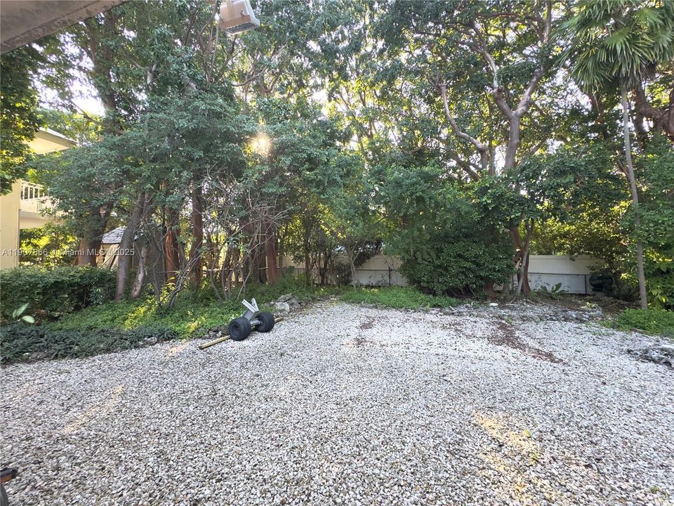 For Rent: $3,200 (2 beds, 2 baths, 1291 Square Feet)