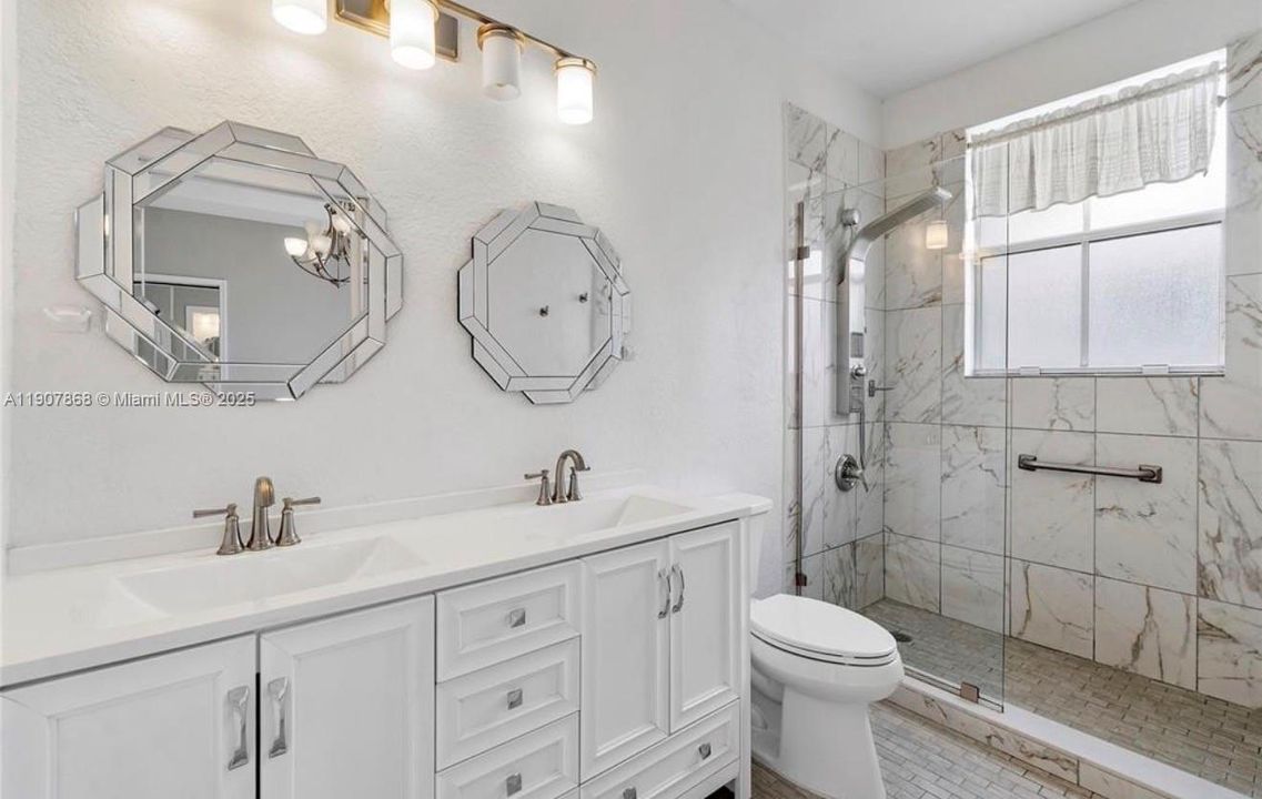 Active With Contract: $3,500 (3 beds, 2 baths, 1520 Square Feet)