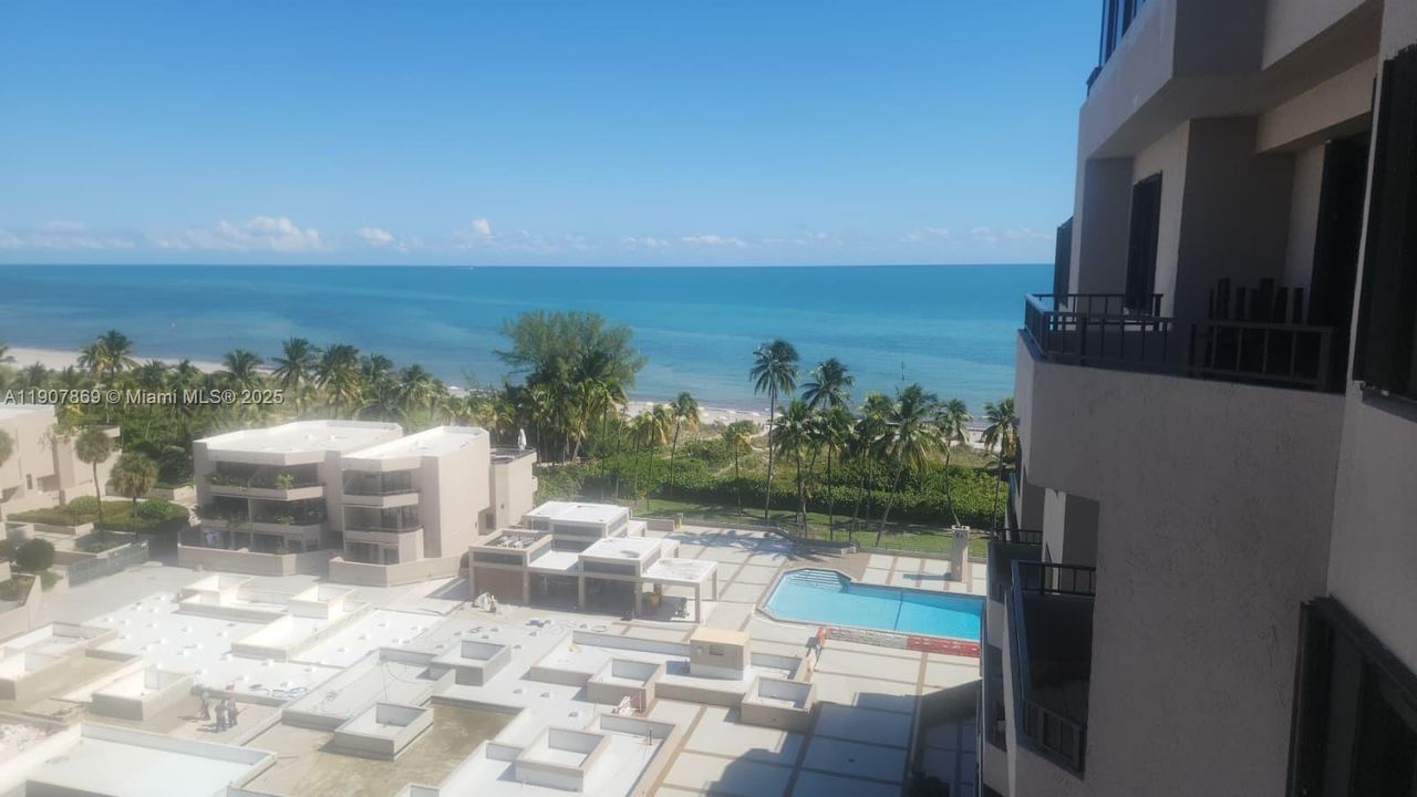 For Rent: $4,450 (1 beds, 1 baths, 1134 Square Feet)