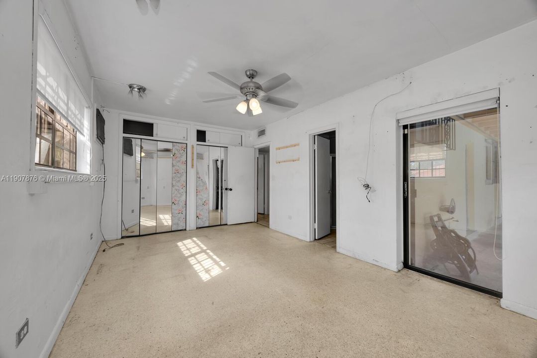 На продажу: $690,000 (4 спален, 2 ванн, 1826 Квадратных фут)