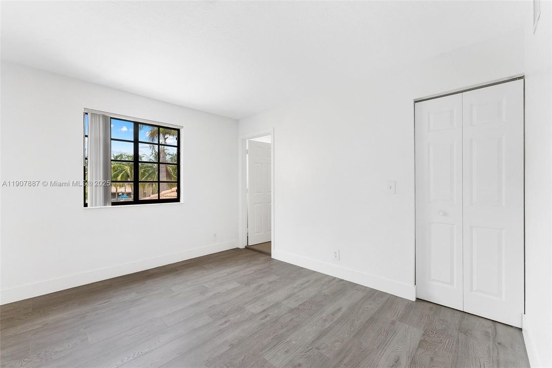 出租: $2,950 (2 贝兹, 2 浴室, 1155 平方英尺)