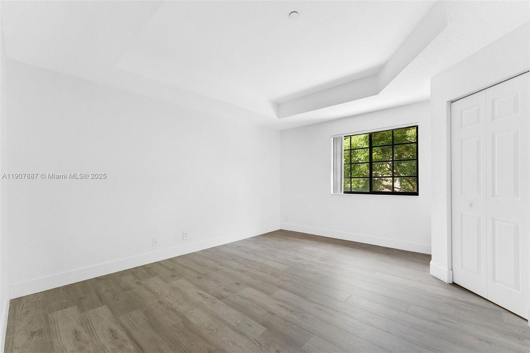 出租: $2,950 (2 贝兹, 2 浴室, 1155 平方英尺)