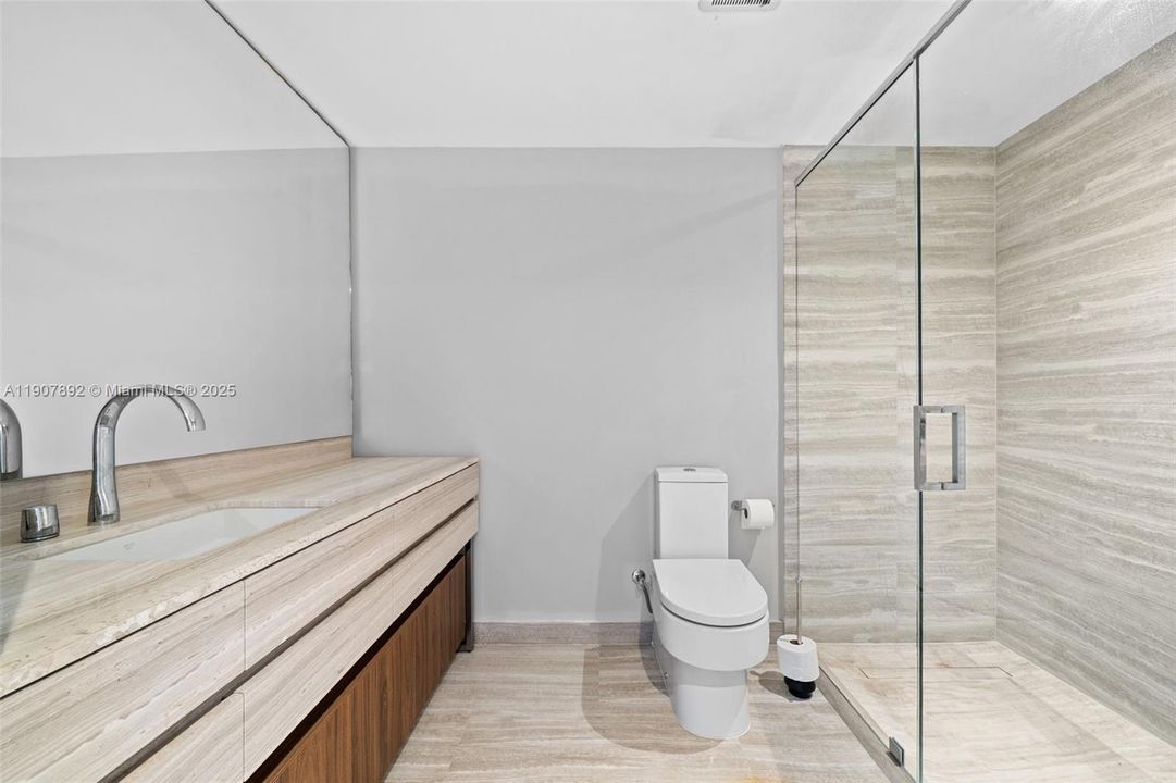 На продажу: $999,000 (0 спален, 1 ванн, 0 Квадратных фут)