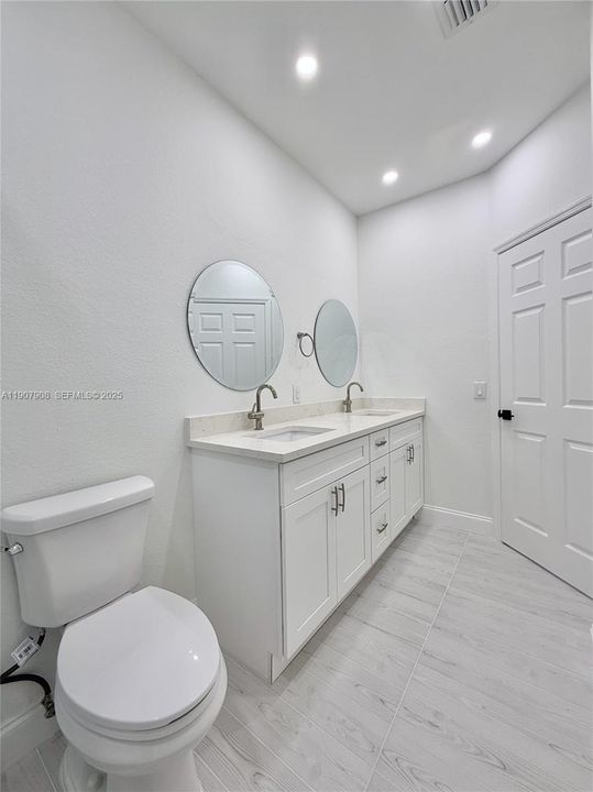 На продажу: $399,999 (3 спален, 3 ванн, 1528 Квадратных фут)